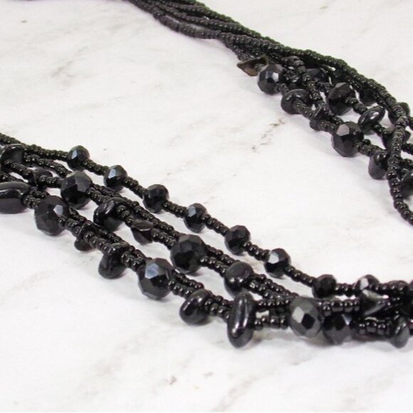 Black glass and shell bead multi strand necklace created with five bead strands - Picture 8 of 9